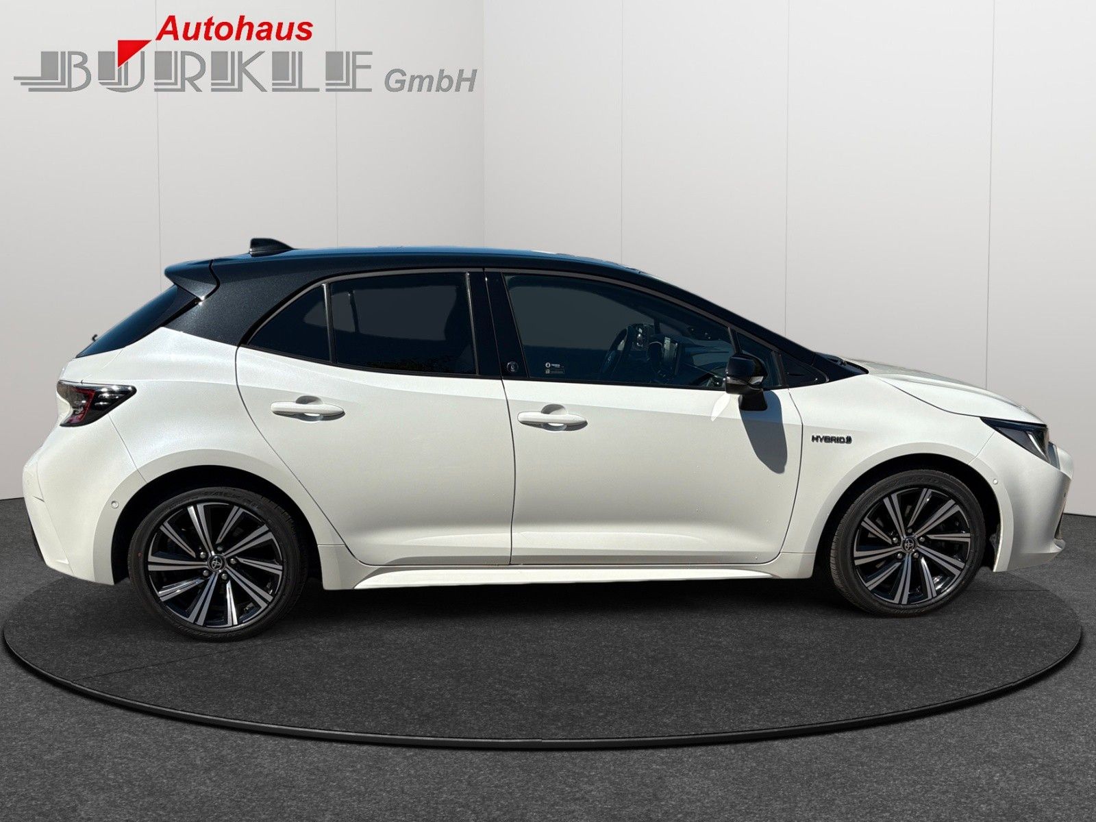 Toyota Corolla Hybrid Team - Samsaru's Car Outlet