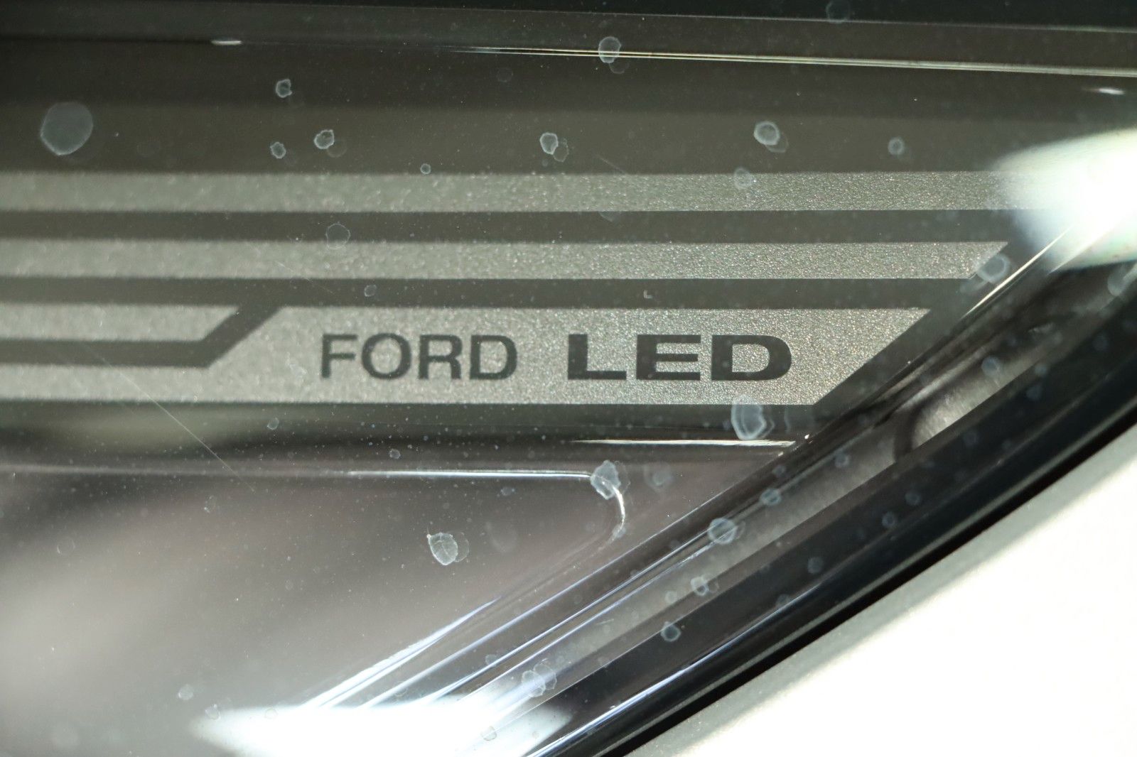 Ford Kuga ST-Line - Samsaru's Car Outlet