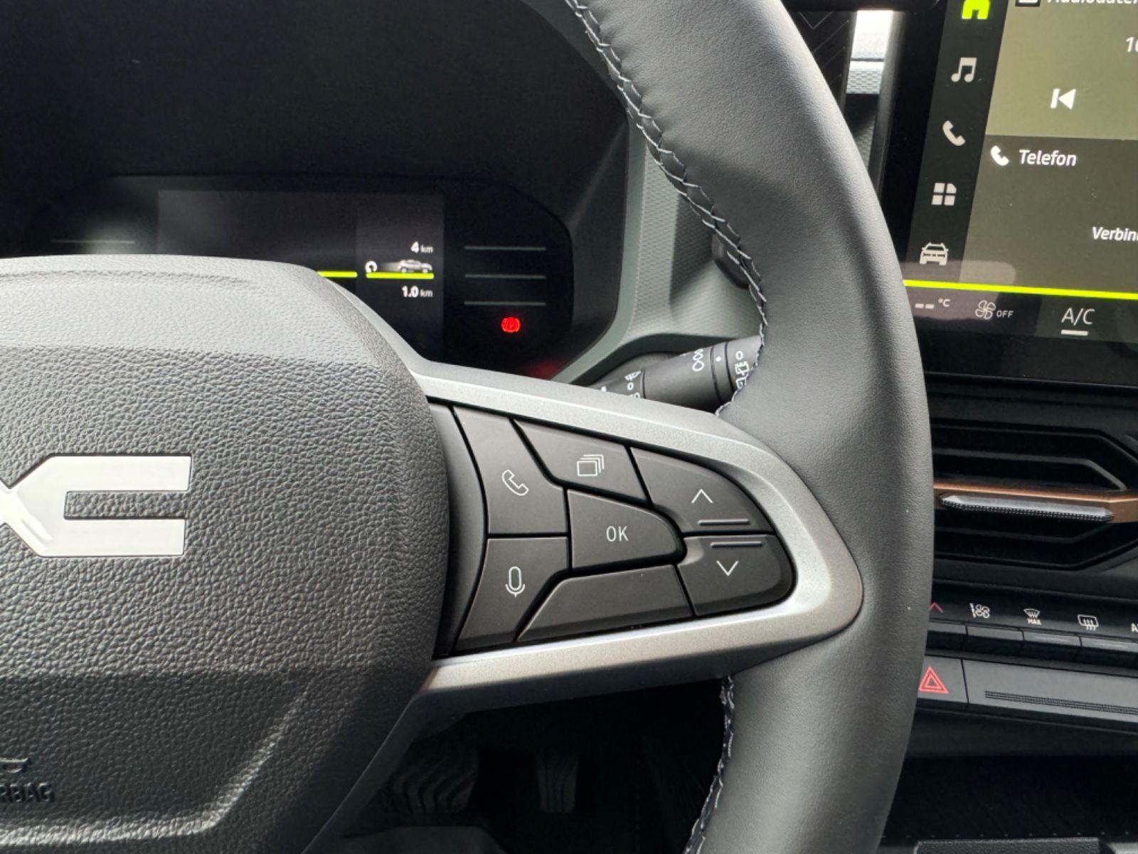 Dacia Duster III Hybrid 140 Extreme - Samsaru's Car Outlet