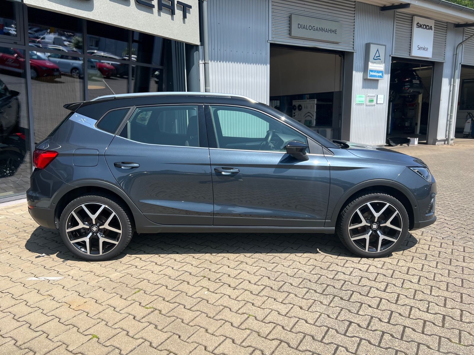 Seat Arona FR DSG 110PS - Samsaru's Car Outlet