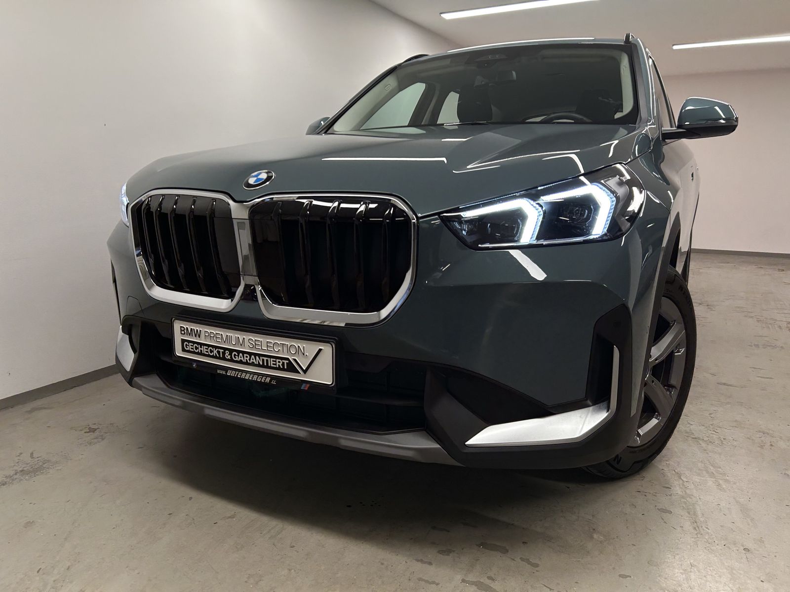 BMW X1 xDrive20d PA. Plus - Samsaru's Car Outlet