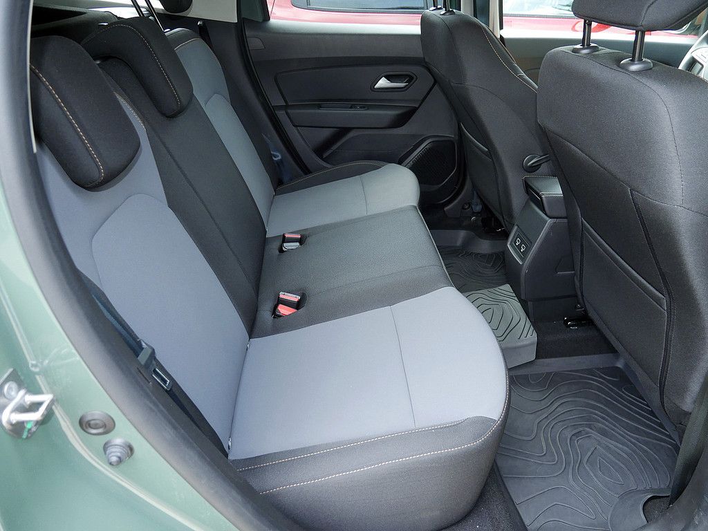 Dacia Duster Extreme TCe 150 4WD - Samsaru's Car Outlet