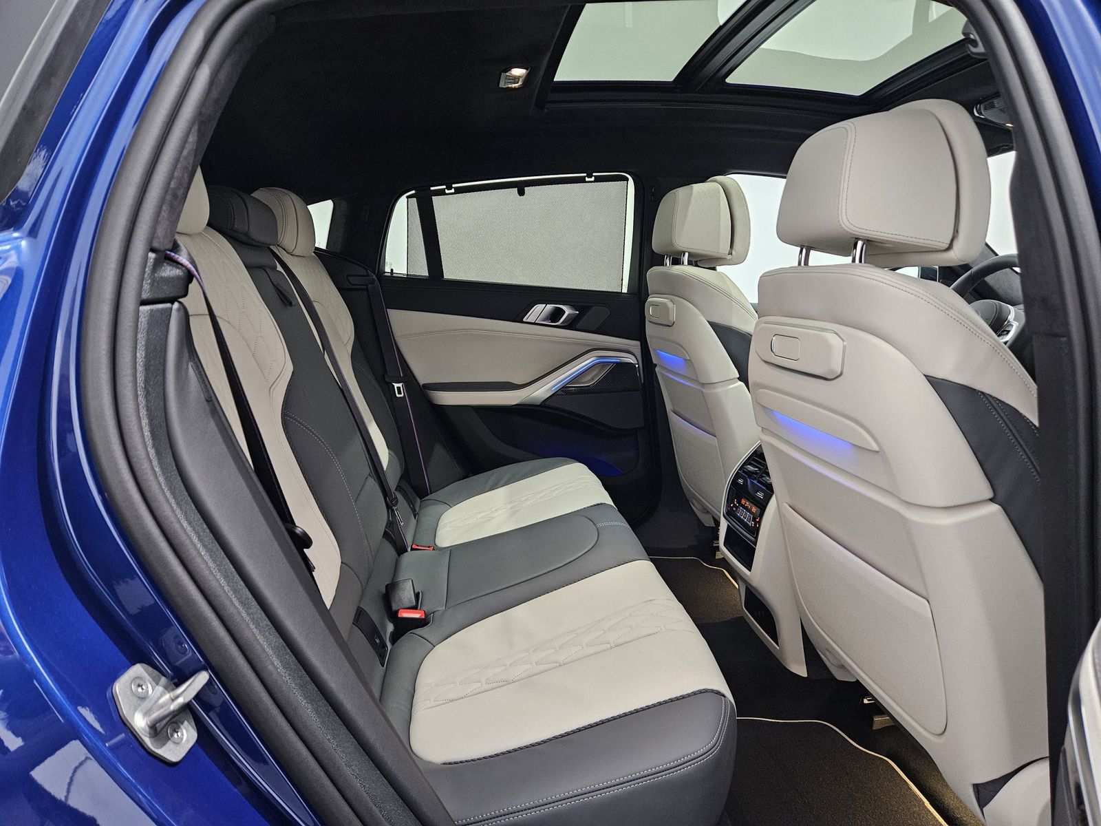 BMW X6 xDrive40d M Sport HUD AHK Pano Luftfahrwerk