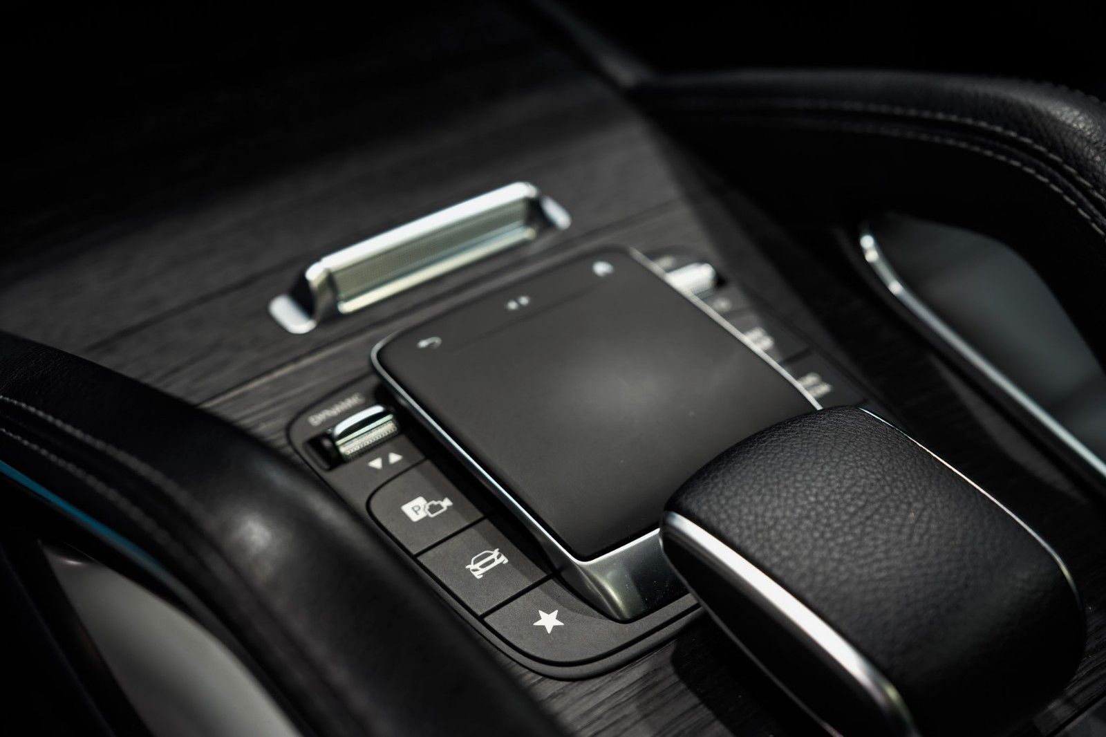 Mercedes-Benz GLE 450 4Matic*AMG-LINE*AIRMATIC*PANO*360°KAMERA