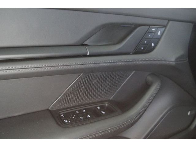 Porsche Taycan Cross Turismo Turbo Approved Service NEU!