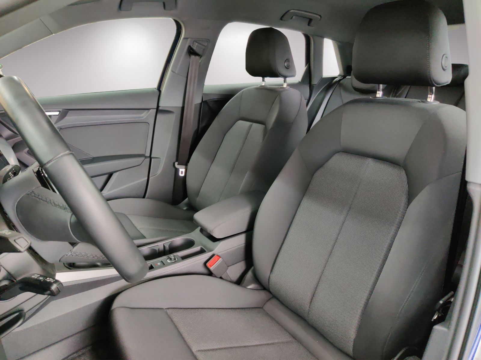 Audi A3 Sportback Advanced 35 TFSI - Samsaru's Car Outlet