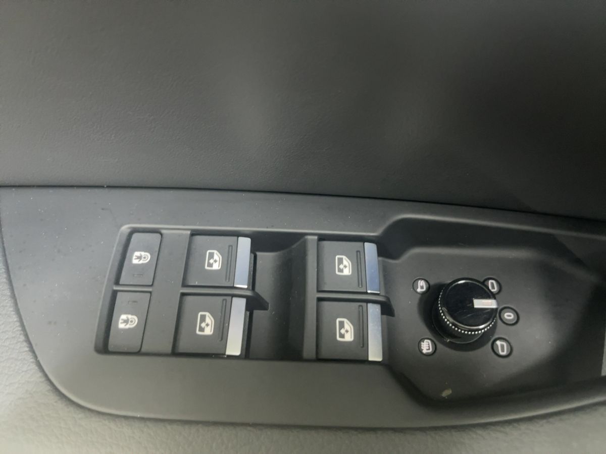 Audi A6 Avant 2.0 TDI S line S tronic - Samsaru's Car Outlet