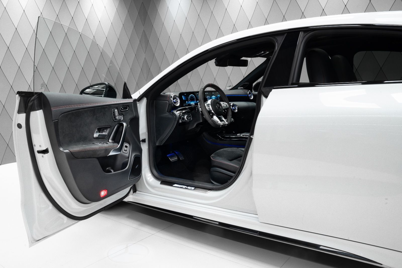 Mercedes-Benz CLA 45 AMG S - Samsaru's Car Outlet