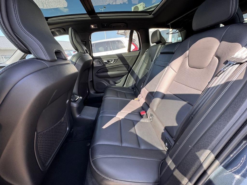 Volvo V60 Inscription Plug-In Hybrid AWD T6 Twin Engin