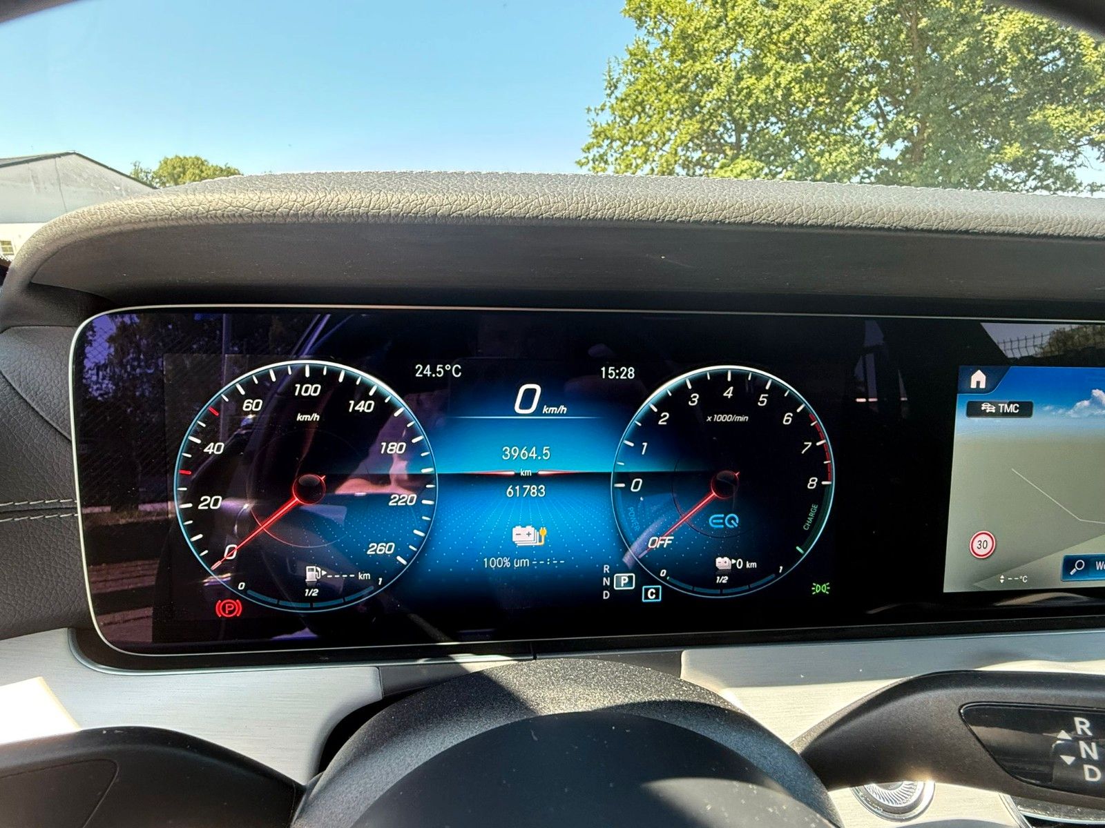 Mercedes-Benz E-Klasse 300E - Samsaru's Car Outlet