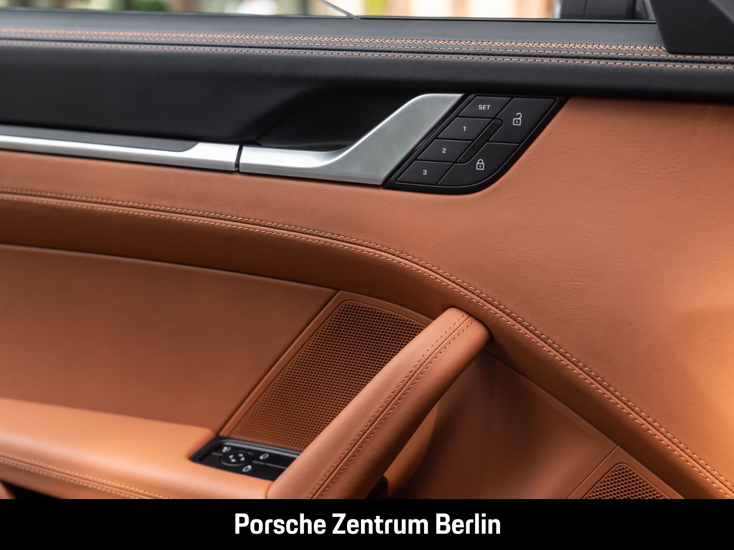 Porsche 992 911 Targa 4 GTS BOSE Sportabgasanlage LED