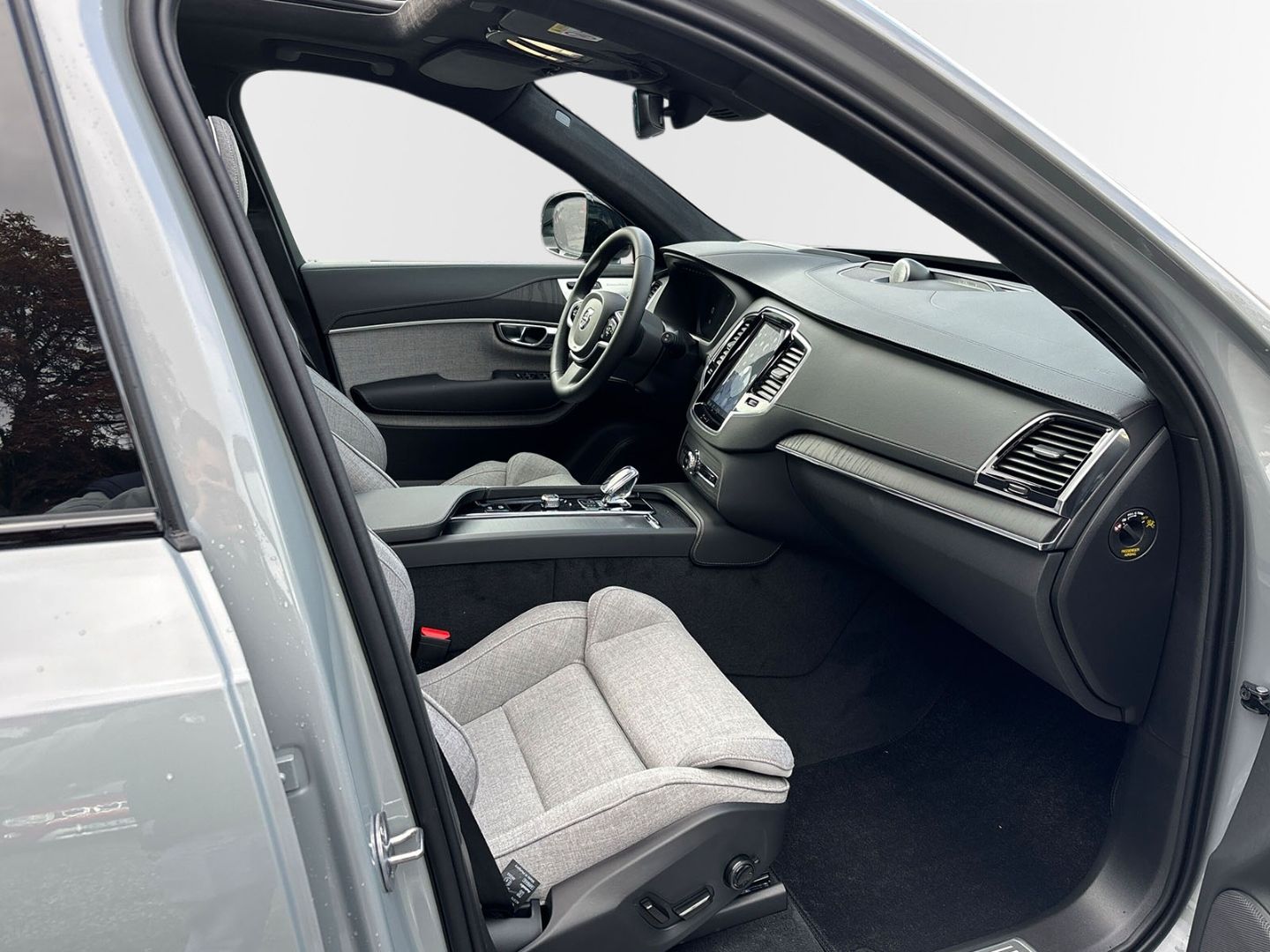 Volvo XC90 Recharge T8 AWD Ultra Dark 7-Sitzer 22'' B&