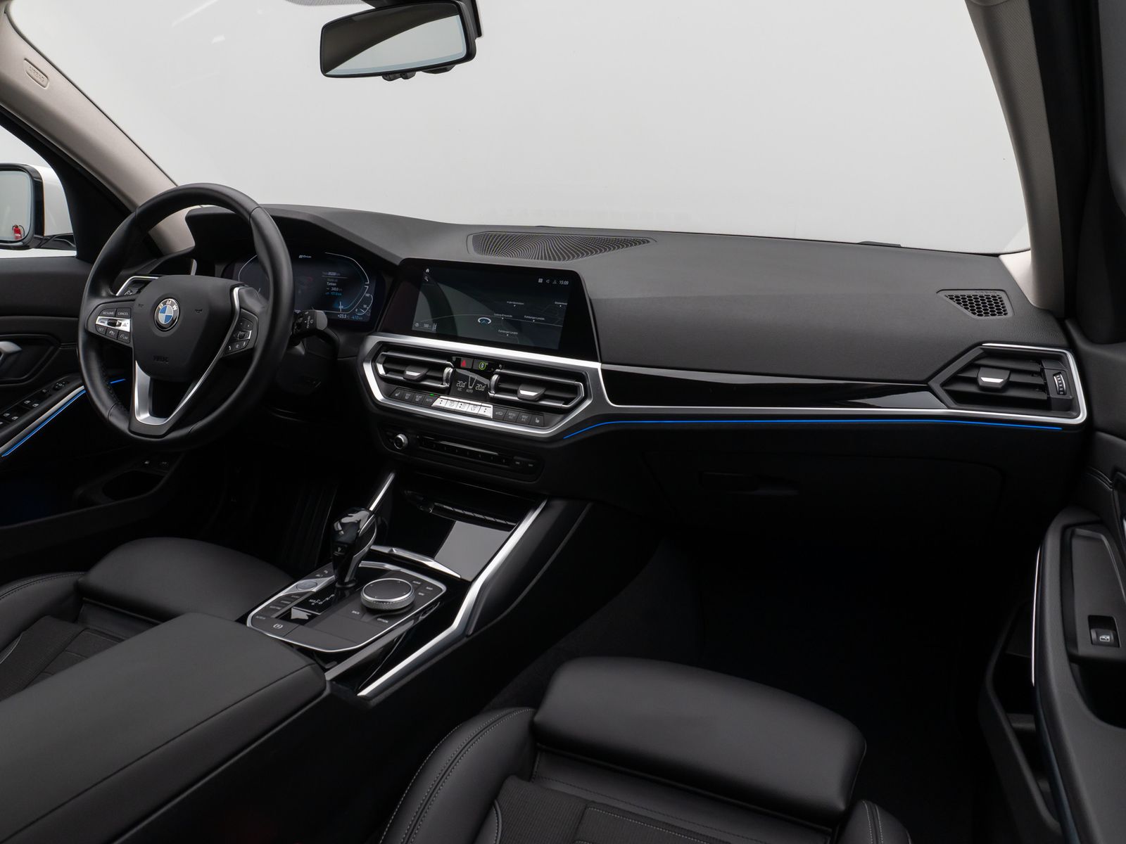 BMW 330e xD Sport Line - Samsaru's Car Outlet