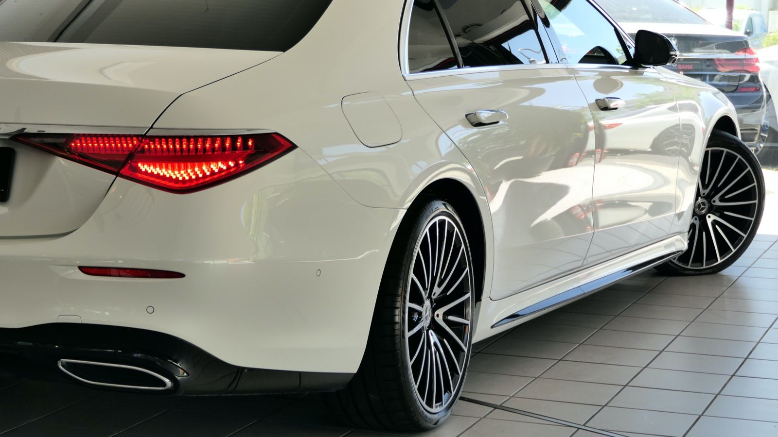 Mercedes-Benz S 400 d 4Matic L AMG - Samsaru's Car Outlet