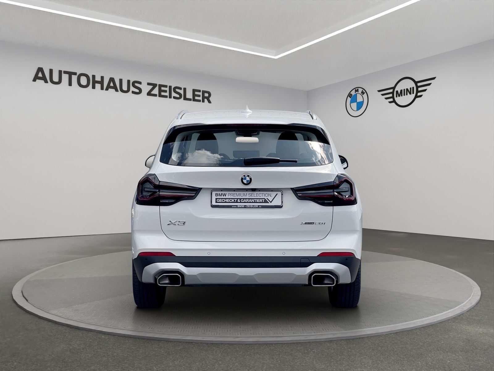 BMW X3 xDrive20i - Samsaru's Car Outlet