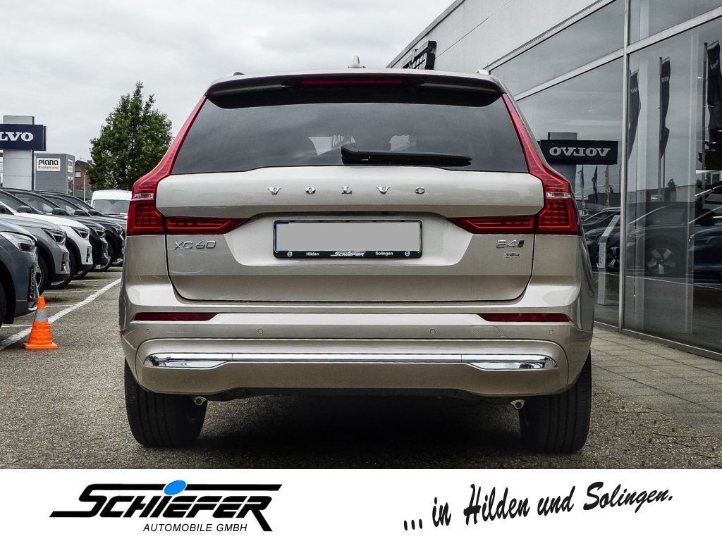 Volvo XC60 B4 D AWD Plus Bright *Panorama AHK*