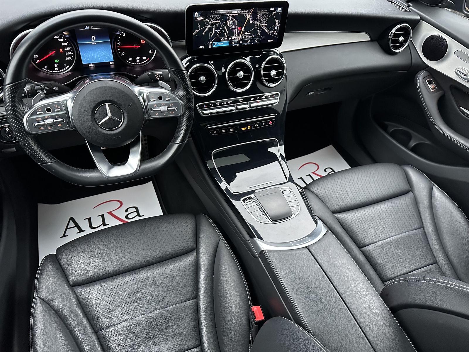 Mercedes-Benz GLC 200d 4M AMG-Line NAV+LED+AHK+HUD+PANO+ACC+PP