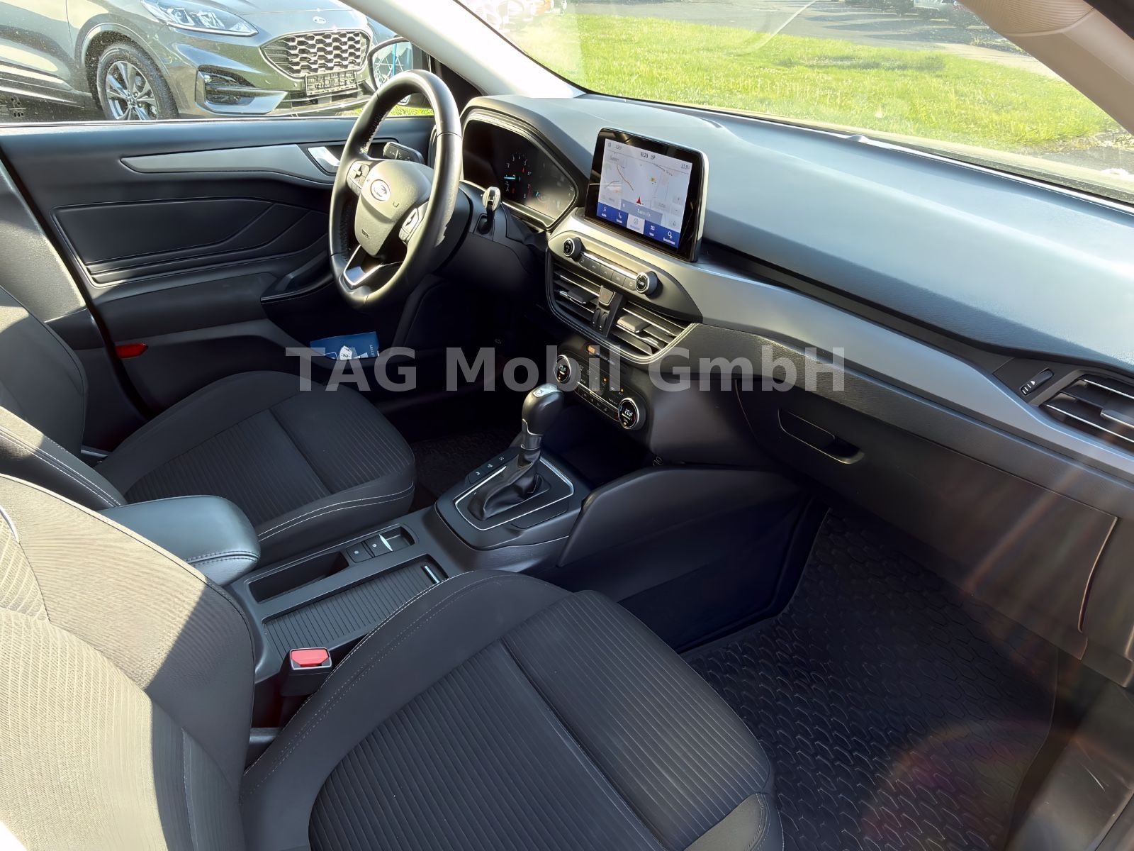 Ford Focus Titanium Turnier *TWA*LED*NAVI*SHZ*