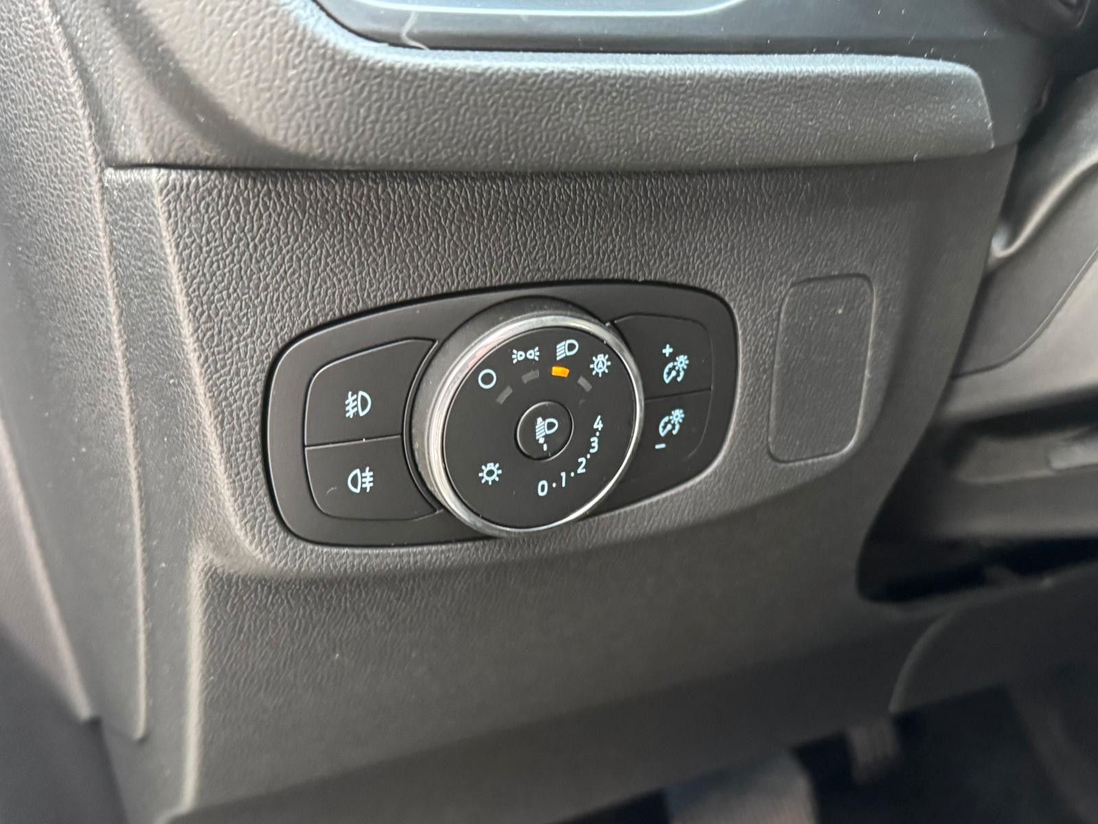 Ford Focus Turnier ST-Line X AHK+LED+Kamera+ACC+HUD