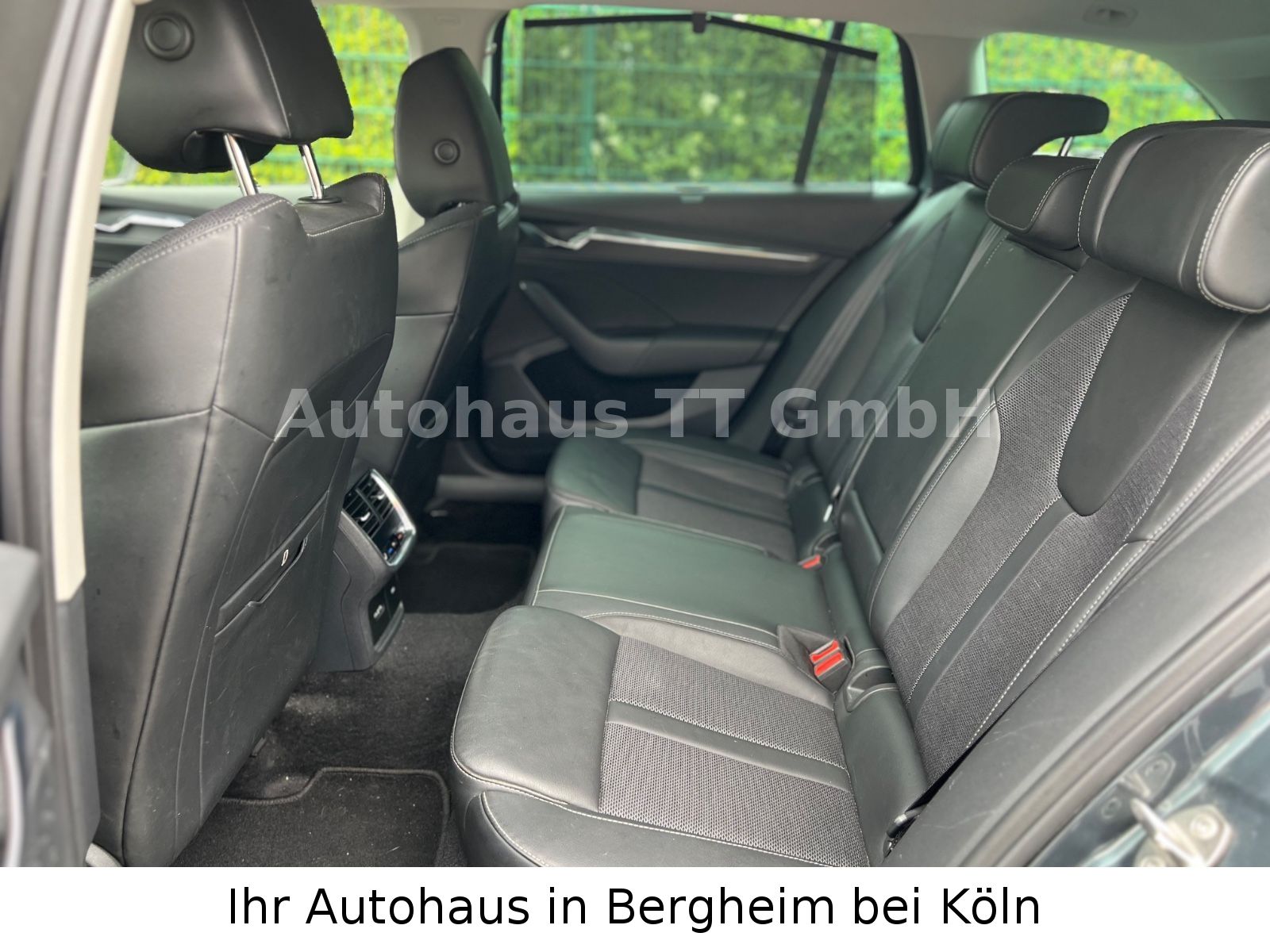 Skoda Octavia Combi First Edition iV - Samsaru's Car Outlet