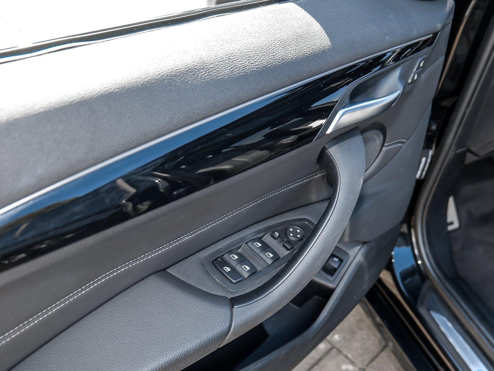 BMW X1 xDrive20d M Sport - Samsaru's Car Outlet