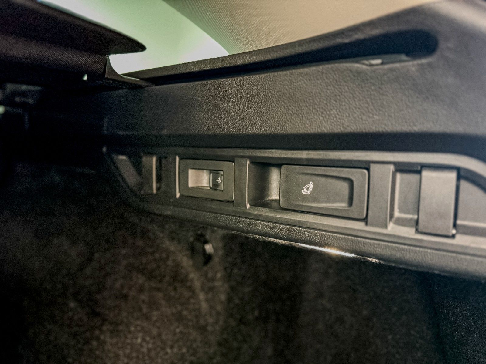 Skoda Octavia Combi Scout 4x4 - Samsaru's Car Outlet