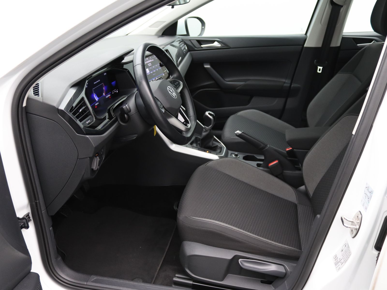 Volkswagen Taigo Life 1.0 TSI - Samsaru's Car Outlet