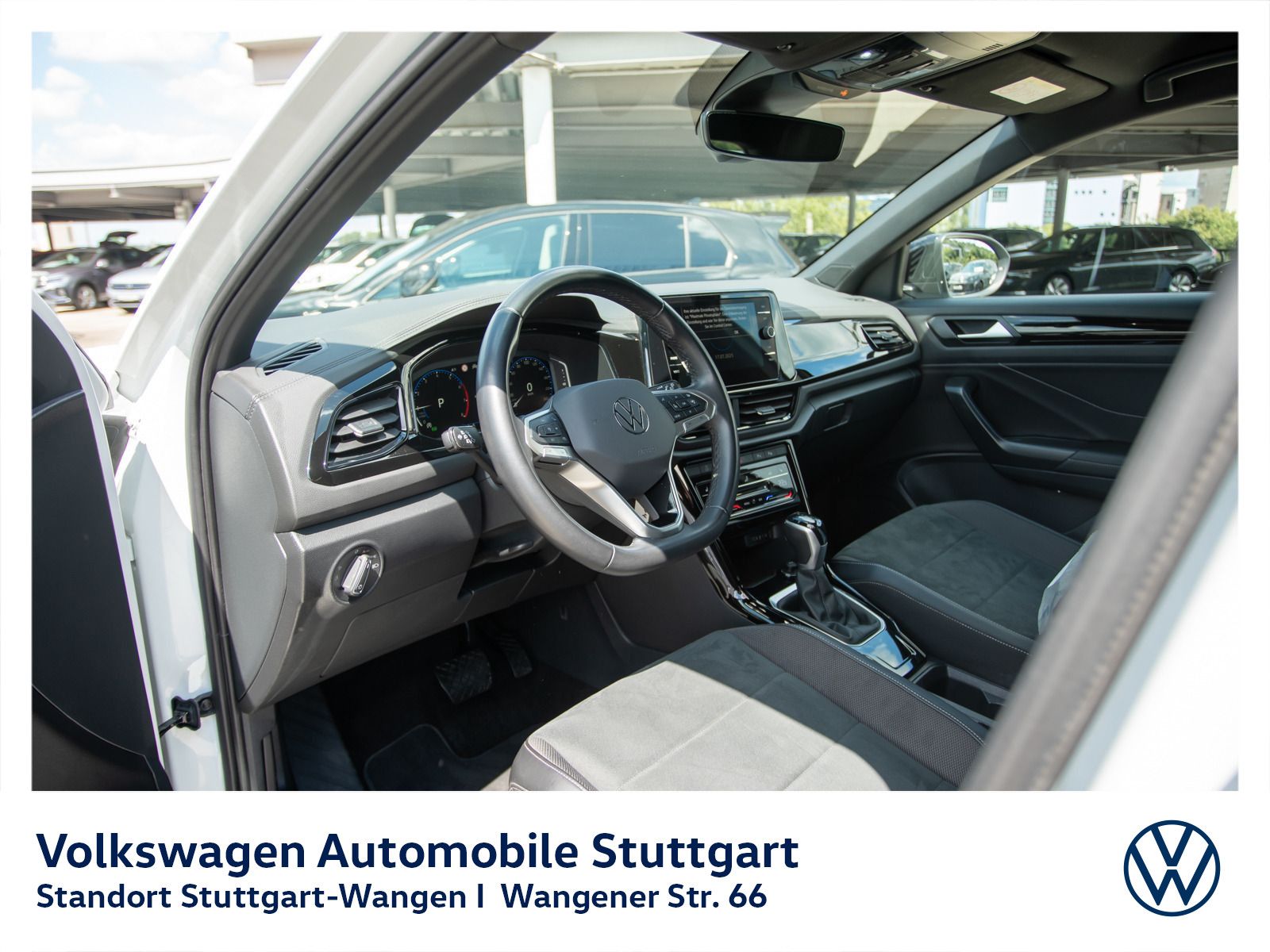 Volkswagen T-Roc Style 1.5 TSI DSG - Samsaru's Car Outlet