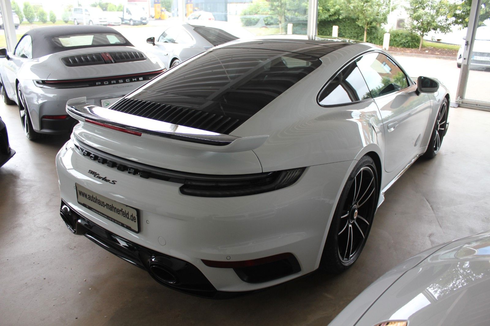 Porsche 911 Turbo S RHD/Sportabgas/SportDesign/GDach/SWA