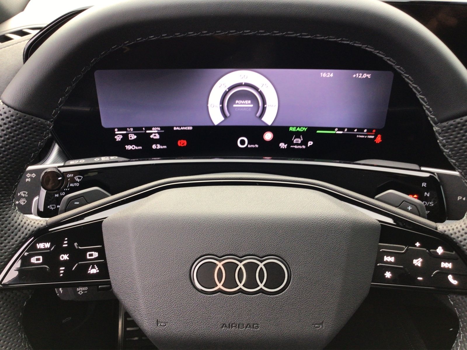 Audi Q3 1.5 e-hybrid S-tronic S-LINE 5JG/TECHPLUS