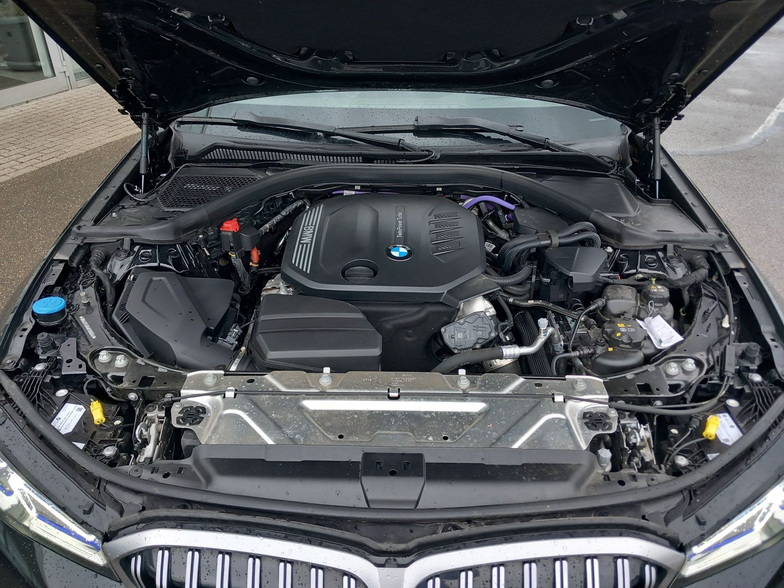 BMW 320d Touring MSport - Samsaru's Car Outlet
