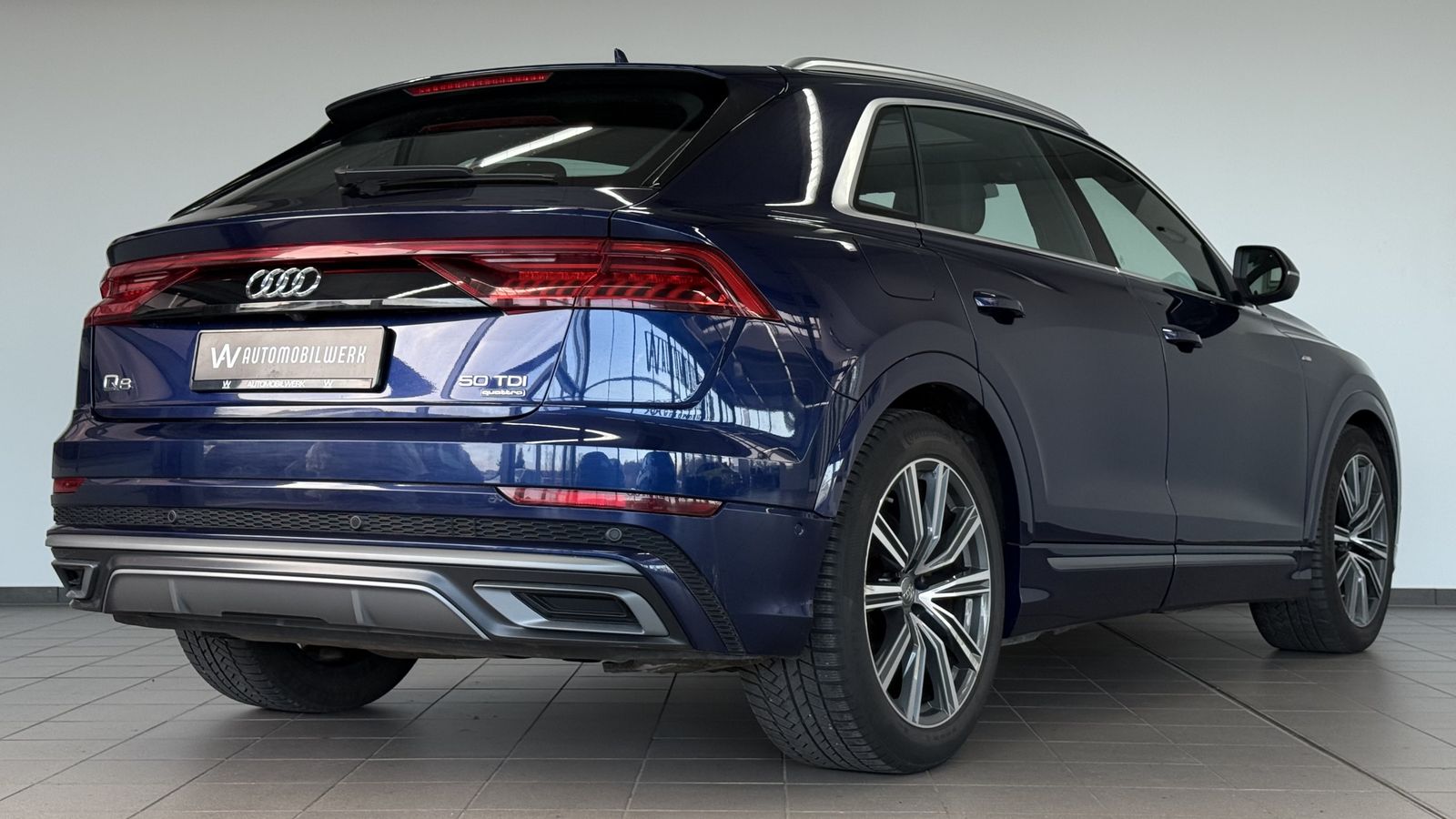 Audi Q8 50 TDI Q|S LINE - Samsaru's Car Outlet
