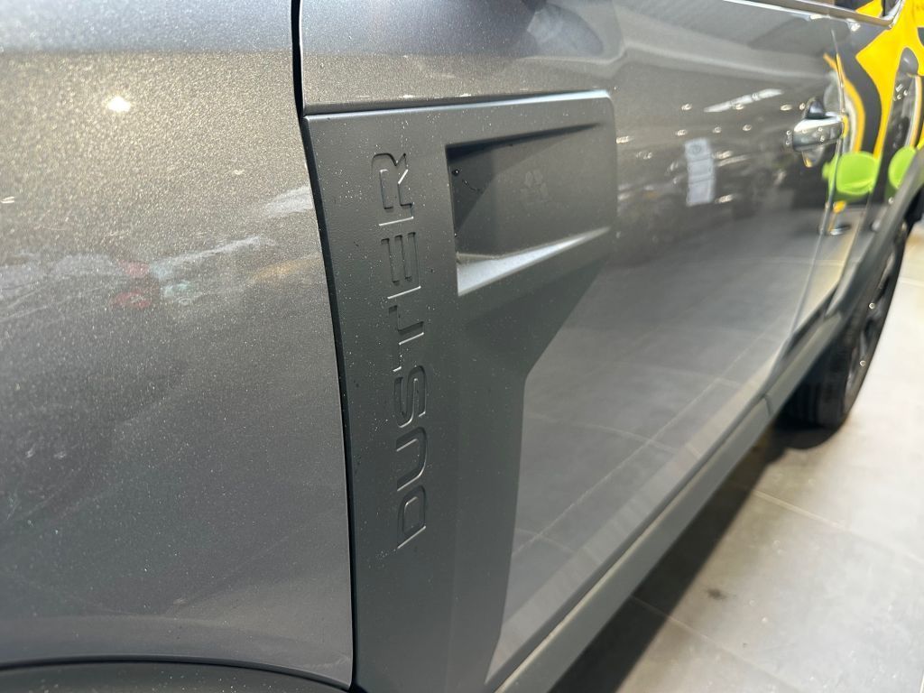 Dacia Duster Extreme HYBRID 140 - Samsaru's Car Outlet