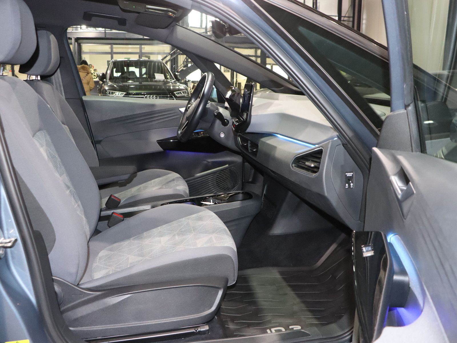 Volkswagen ID.3 PURE PERFORMANCE - Samsaru's Car Outlet