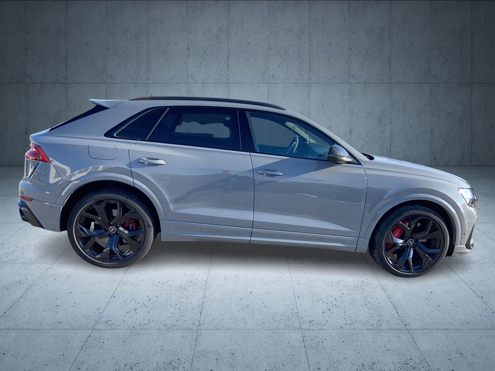 Audi RS Q8 SUV tiptr Matrix Pano HUD AHK 360 3xKlima