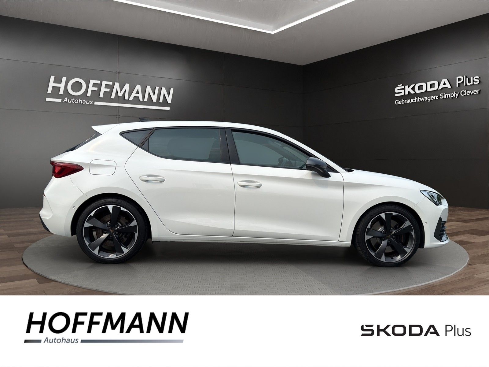 Cupra Leon 2.0 TSI DSG - Samsaru's Car Outlet