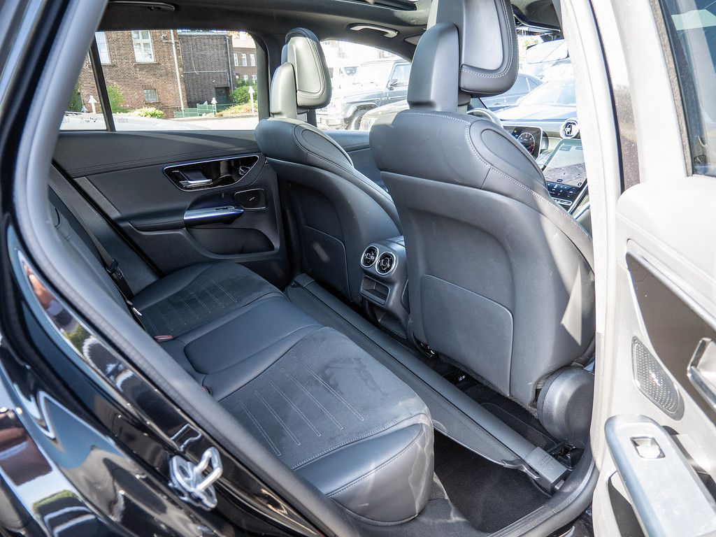 Mercedes-Benz GLC 200 d 4M AMG Sport Edition NIGHT AHK PANO BT