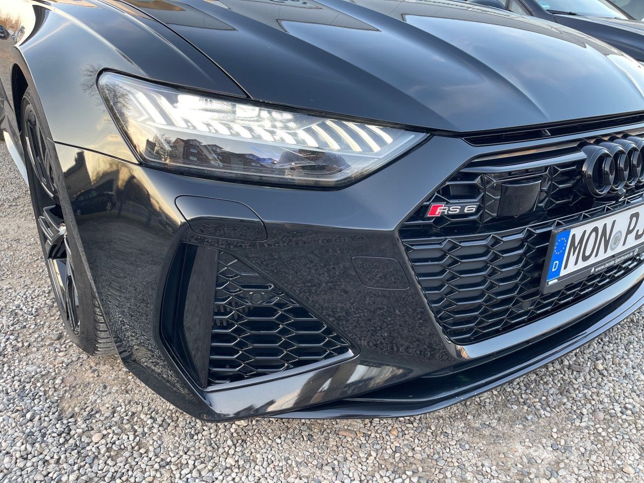 Audi RS6 Avant 4.0 TFSI quattro PANO KAMERA BANG