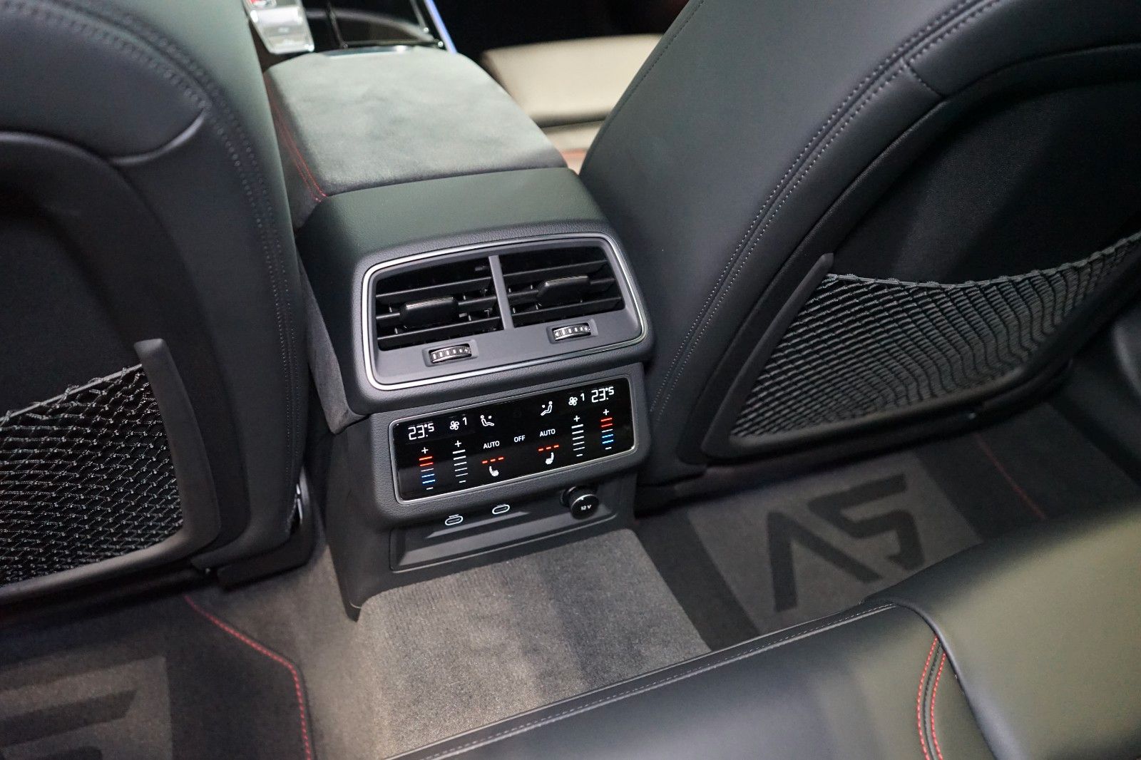 Audi RS6 Performance*AUX.HEAT*PANO*120.331€ NETTO
