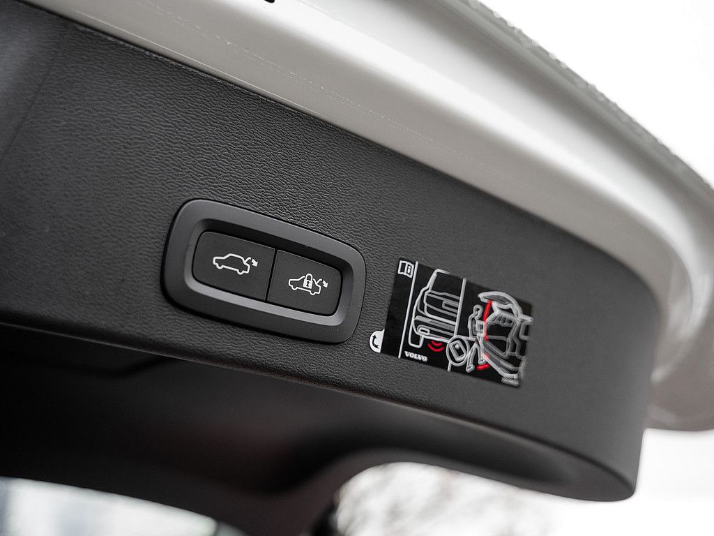 Volvo XC40 T4 Recharge Inscription Expression