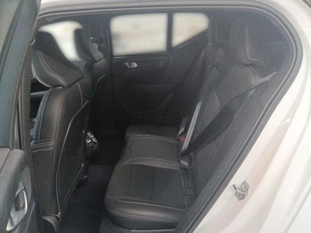 Volvo XC40 B4 R Design - Samsaru's Car Outlet