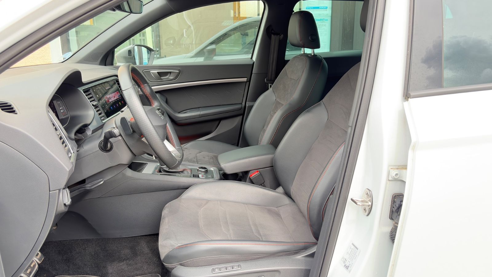 Seat Ateca FR DSG AHK Beats CarPlay Voll-LED