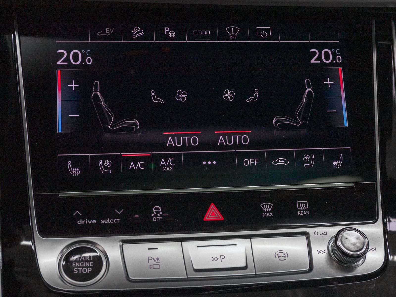 Audi Q7 55 TFSIe Q S LINE PANO BuOadv MASSAGE LM21