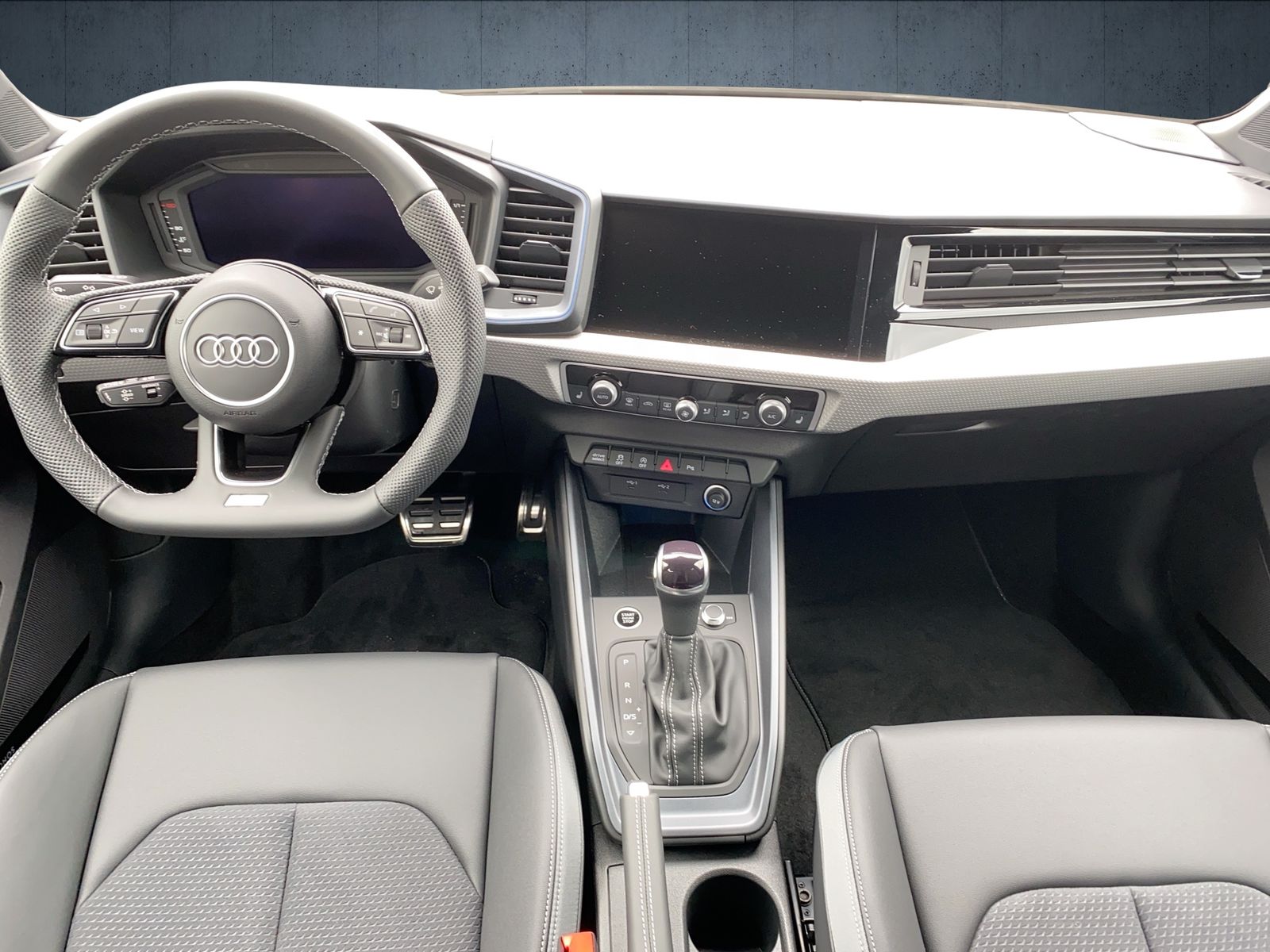 Audi A1 Sportback S line 40 TFSI S tr. LED 18´ Navi+t