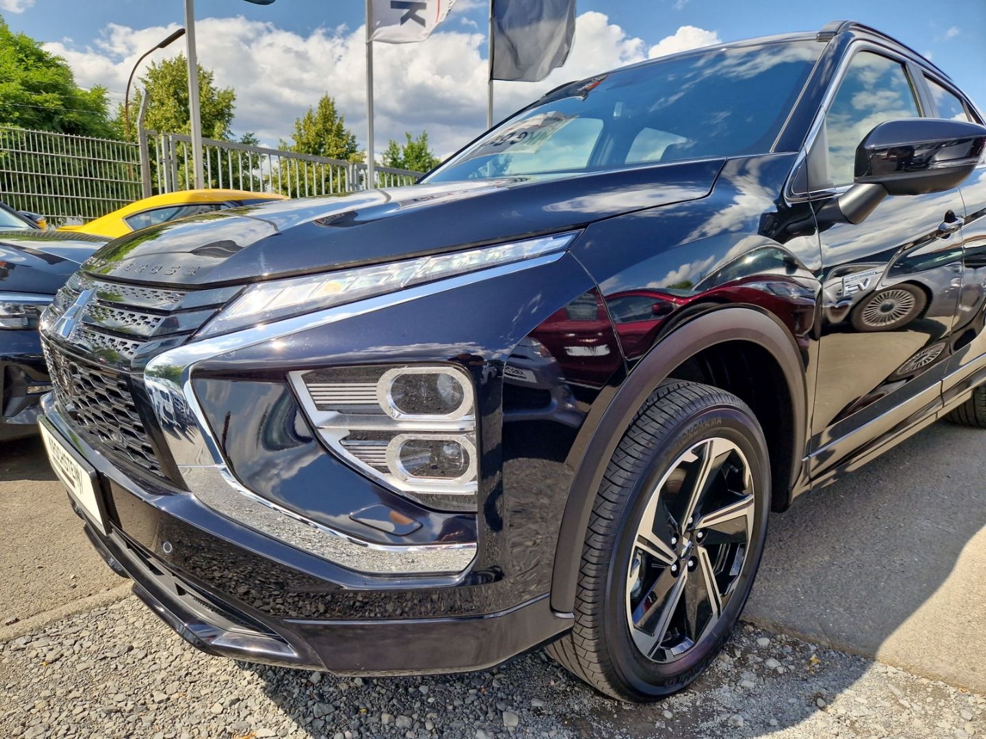Mitsubishi Eclipse Cross Plug-In Hybrid Select ACC LED