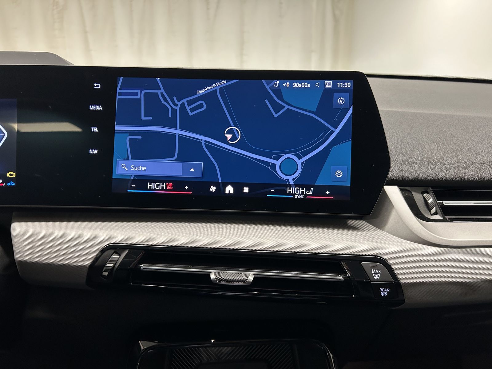 BMW X1 xDrive20d PA. Plus - Samsaru's Car Outlet