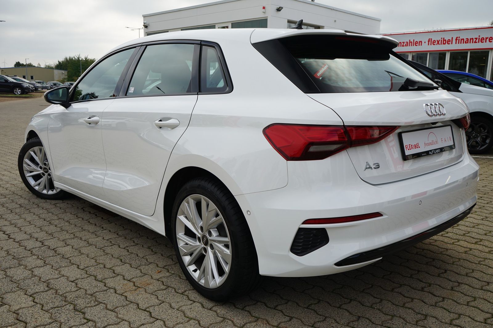 Audi A3 35 TDI Sportback S-Line S-Tronic LED Navi PDC