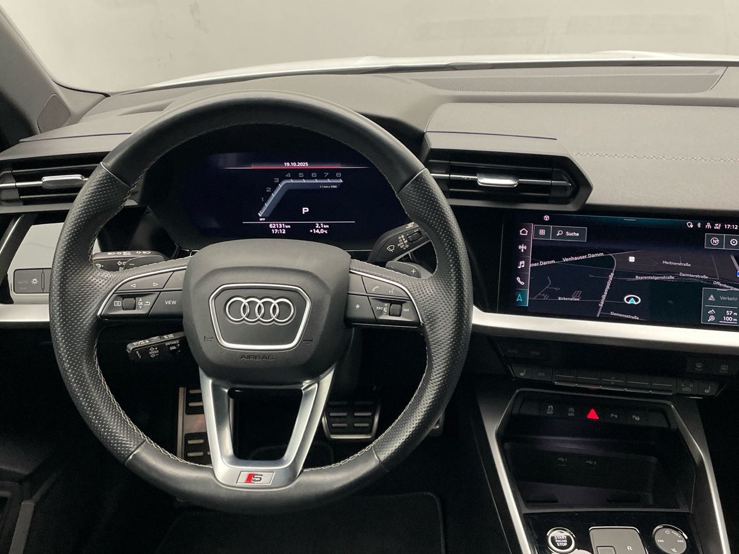 Audi A3 Limousine 35 TFSI S line MMI Navi LED