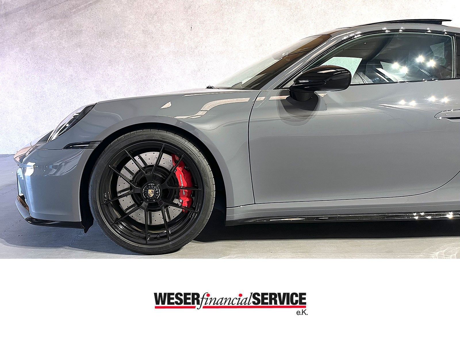Porsche 992.2 GTS - Samsaru's Car Outlet