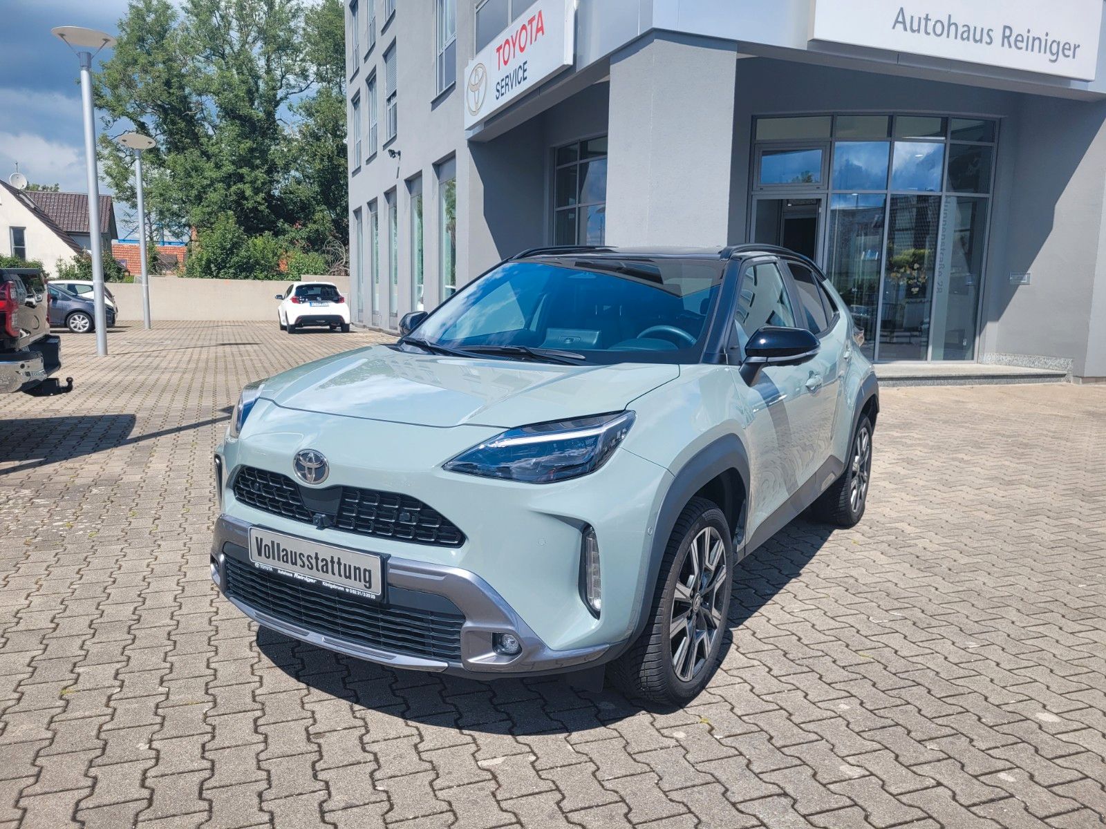 Toyota Yaris Cross Hybrid 4x4 Premiere Edt.*Vollausst.*